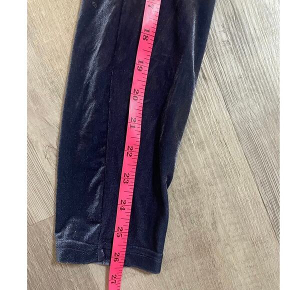 Shefit Velvet Leggings Size Luxe (Large) - Picture 7 of 11